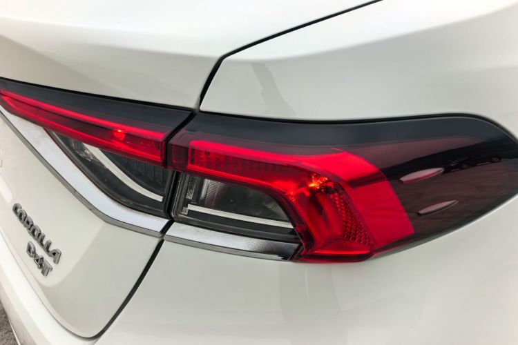 丰田 卡罗拉 2021款 1.2T S-CVT精英PLUS版车身外观6006