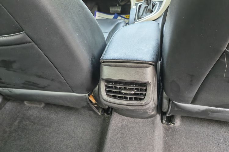 别克 英朗 2019款 15T 双离合进取型 国VI局部细节16