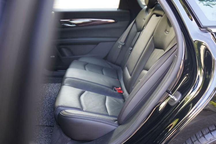 凯迪拉克CT6 2017款 28T 精英型中控内饰7008