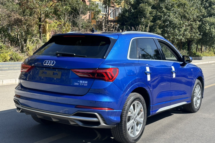奥迪Q3 2019款 35 TFSI 进取动感型车身外观6004