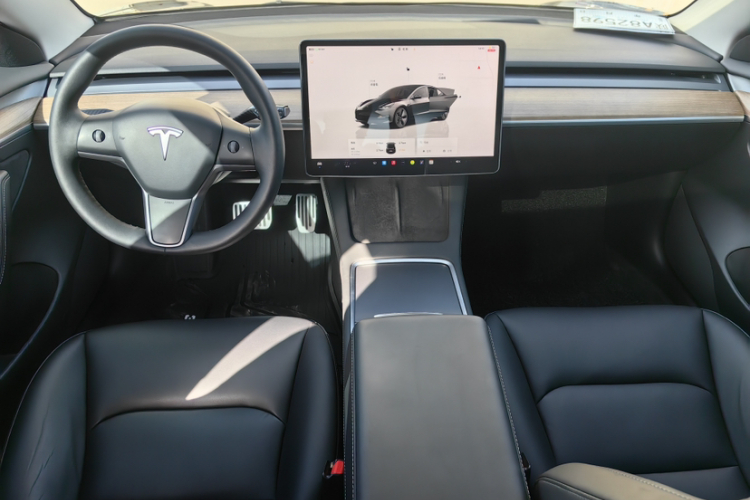 特斯拉 Model 3 2022款 后轮驱动版中控内饰7005