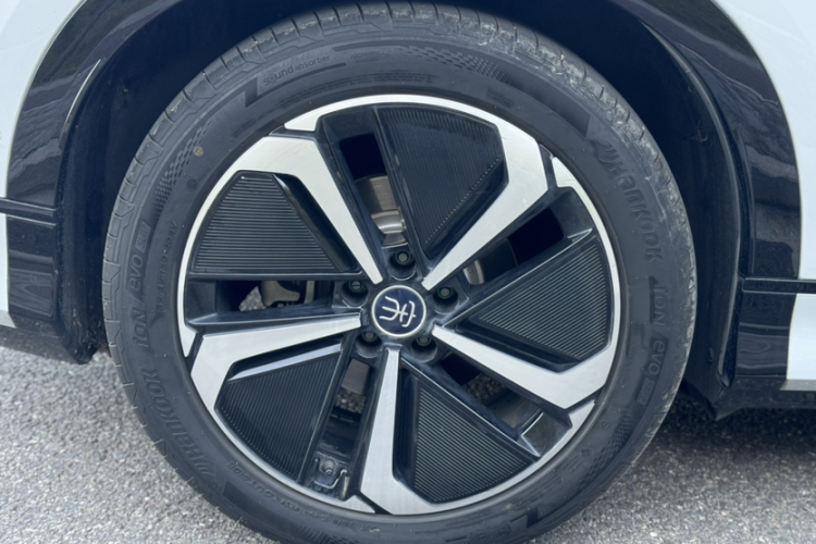 比亚迪 宋L EV 2024款 662km 卓越型车身外观6013