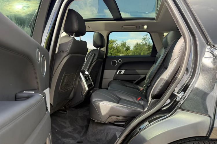 路虎 揽胜运动版 2017款 3.0 SC V6 SE中控内饰7004