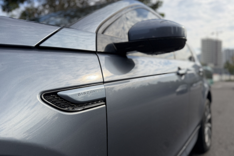 路虎 发现运动版 2020款 249PS R-Dynamic 性能科技版 5座车身外观6011