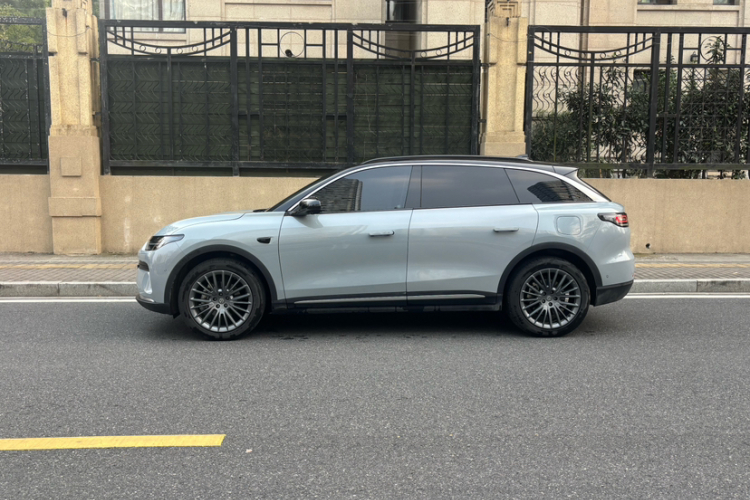 零跑汽车 零跑C11 2024款 增程 300尊享版车身外观6003