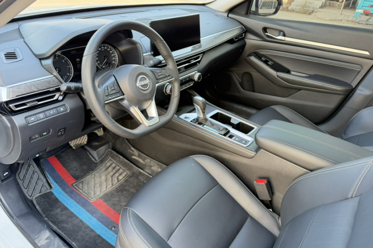 日产 天籁 2024款 2.0L XE 真心版中控内饰7002