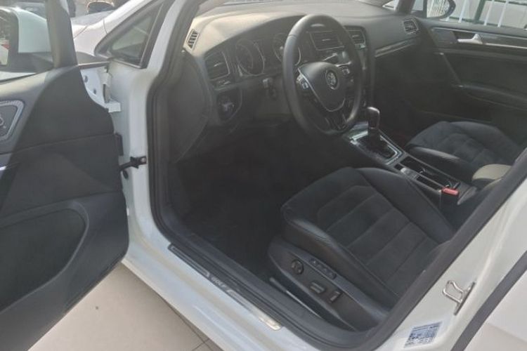 大众 高尔夫 2018款  230TSI 自动豪华型中控内饰7002