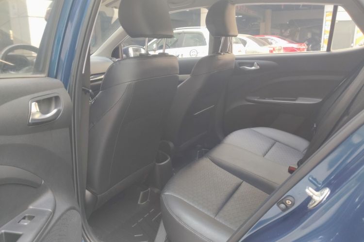 起亚 奕跑 2019款  1.4L 自动运动版 国VI中控内饰7004