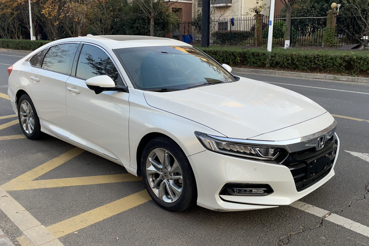 本田 雅阁 2018款 260TURBO 精英版 国VI车身外观6002