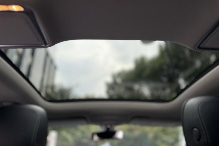 奔驰C级 2021款 C 200 L 时尚型运动版中控内饰7006