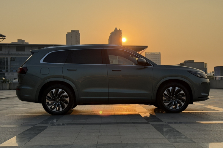 鸿蒙智行 问界M7 2022款 1.5T 后驱舒适版车身外观6005