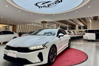 起亚K5 2021款 270T CVVD 焕新版