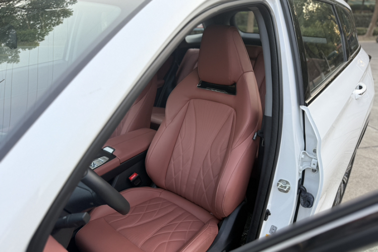 长安CS75 PLUS 2024款 第三代 冠军版 1.5T 智驾劲航型局部细节19