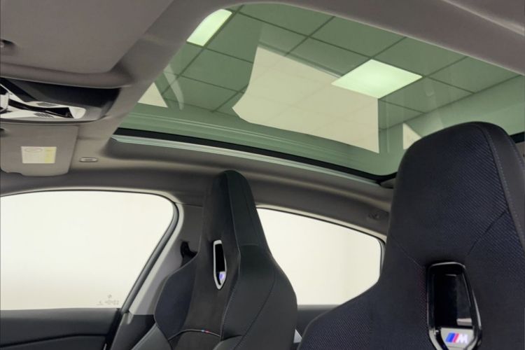 宝马2系 2025款 225L M运动曜夜套装中控内饰7006