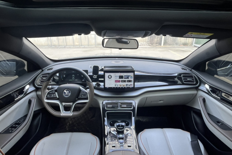 比亚迪 秦PLUS 2023款 冠军版 EV 420KM超越型中控内饰7003