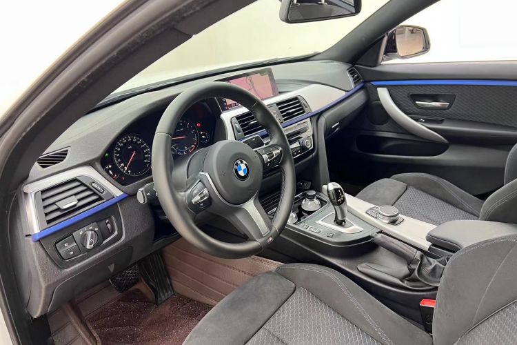 宝马4系 2019款 425i Gran Coupe M运动套装中控内饰7007