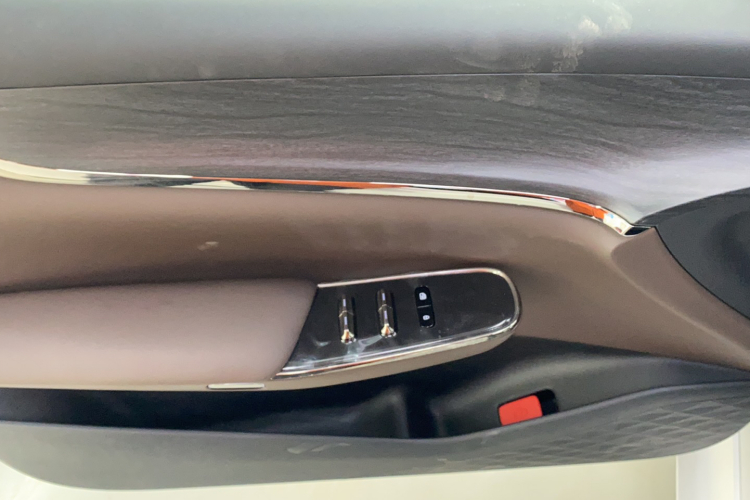 长安启源A07 2025款 蓝鲸增程版 140精英型中控内饰7002