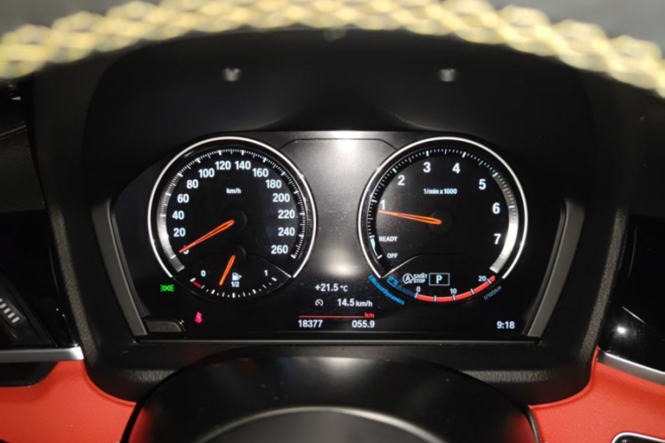 宝马X2 2023款 sDrive25i M运动曜夜版中控内饰15