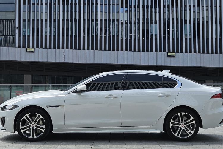 捷豹XEL 2023款 2.0T 250PS R-DYNAMIC S进取运动版车身外观6003