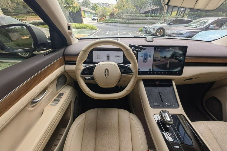 鸿蒙智行 问界M7 2024款 1.5T 智驾后驱Max版 5座中控内饰7003