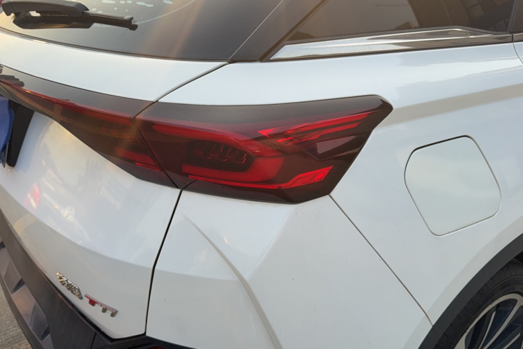 奔腾T77 2019款 230 TID 自动豪华型 国V车身外观6010