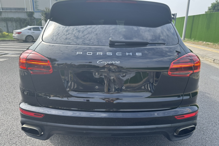 保时捷 2015款 Cayenne 3.0T车身外观6006
