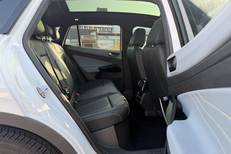 大众 ID.4 X 2022款 纯净长续航版中控内饰7014