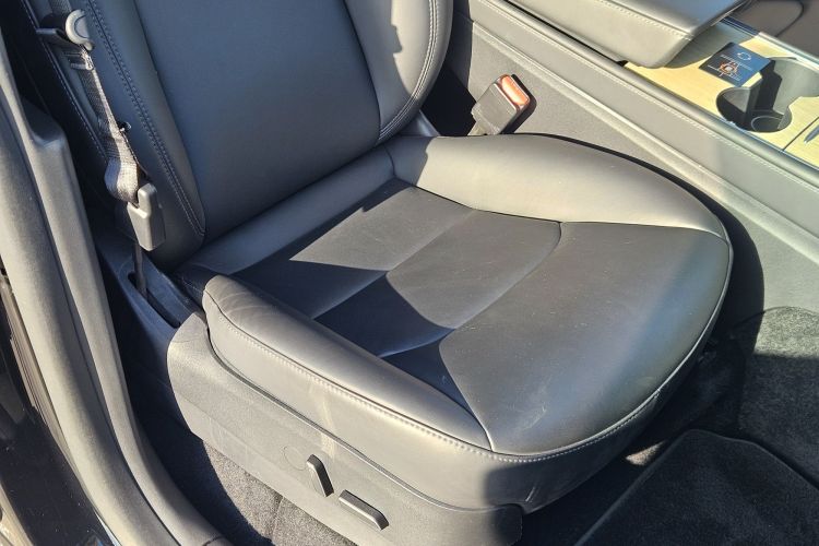 特斯拉 Model Y 2021款 标准续航后驱版中控内饰7004