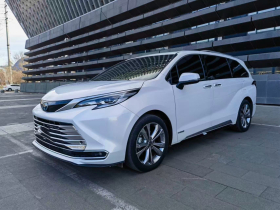 丰田 赛那SIENNA 2021款 2.5L混动 铂金版