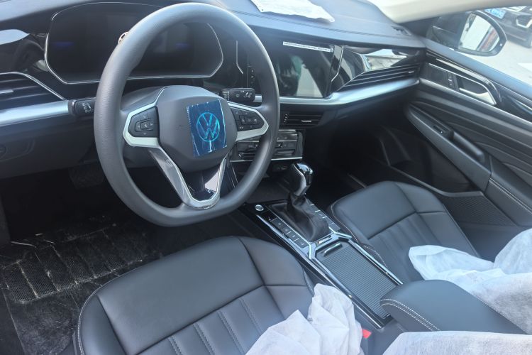 大众 帕萨特新能源 2025款 430PHEV 混动商务版中控内饰7001