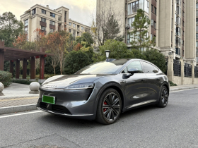 鸿蒙智行 智界R7 2025款 增程 331km Ultra