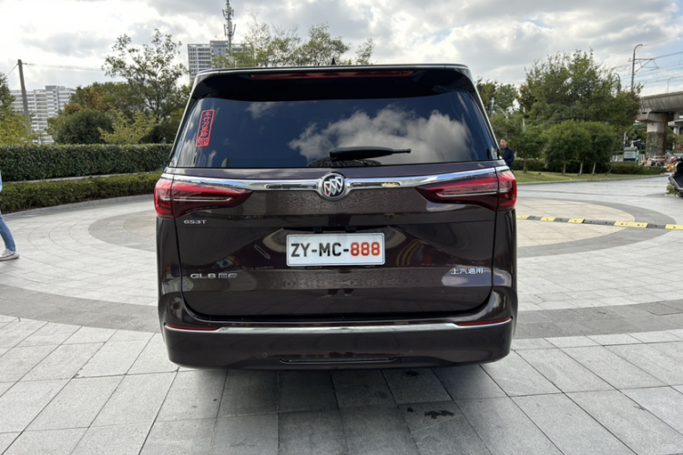 别克GL8 2020款 ES陆尊 653T 尊享型车身外观6005