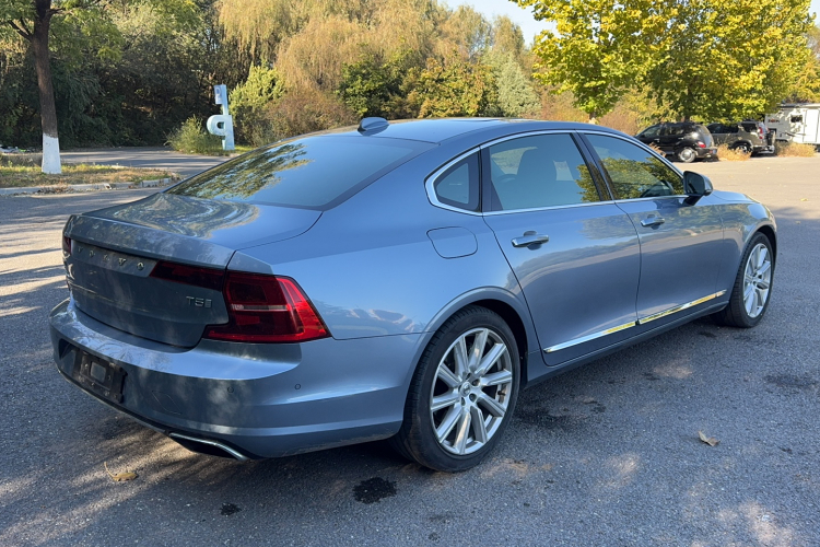 沃尔沃S90 2017款 T5 智雅版车身外观6005