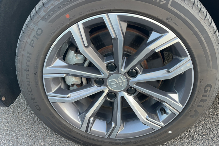 比亚迪 宋MAX 2021款 升级版 1.5T 自动旗舰型 6座局部细节9001