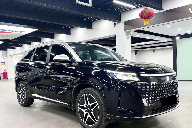 蓝电E5 2024款 荣耀版 100KM臻享型 7座车身外观6003