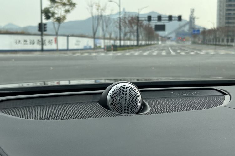 沃尔沃S90新能源 2024款 插电式混动 四驱长续航智雅豪华版中控内饰7013