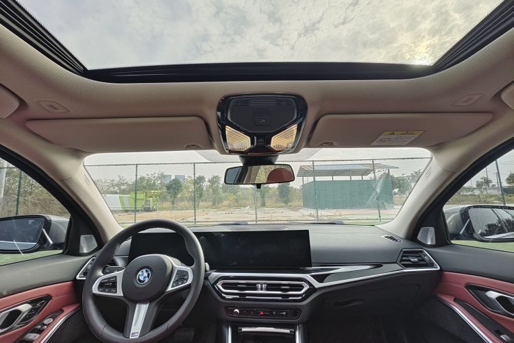 宝马i3 2024款 eDrive 35 L中控内饰7003