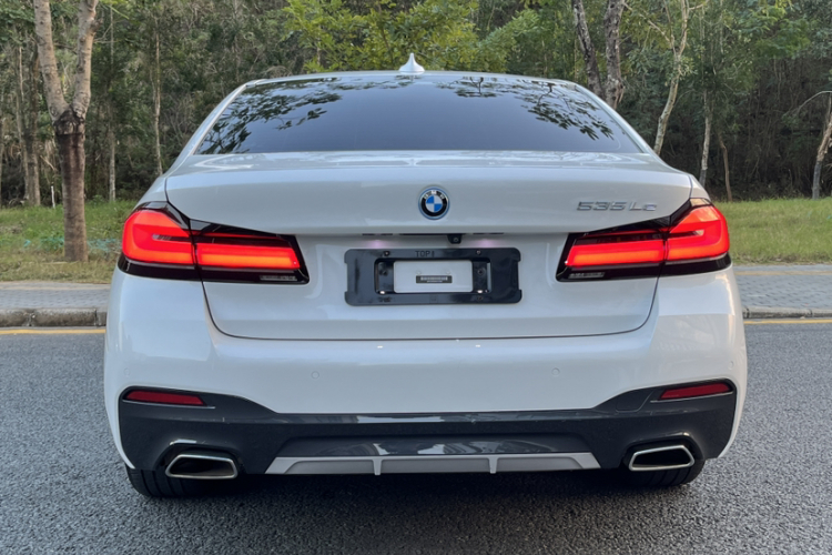 宝马5系新能源 2022款 改款 535Le M运动套装车身外观6005