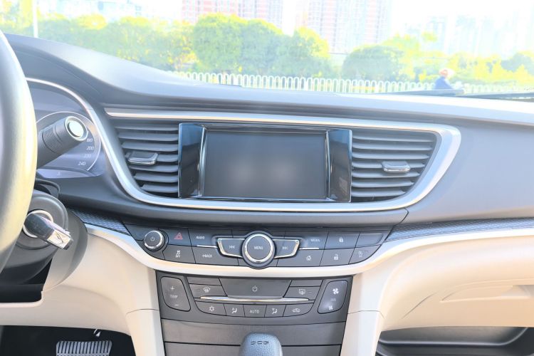 别克 英朗 2019款 15T 双离合互联精英型 国V局部细节16