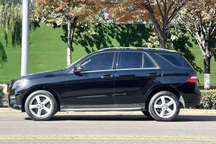 奔驰M级 2014款 ML 320 4MATIC车身外观6007