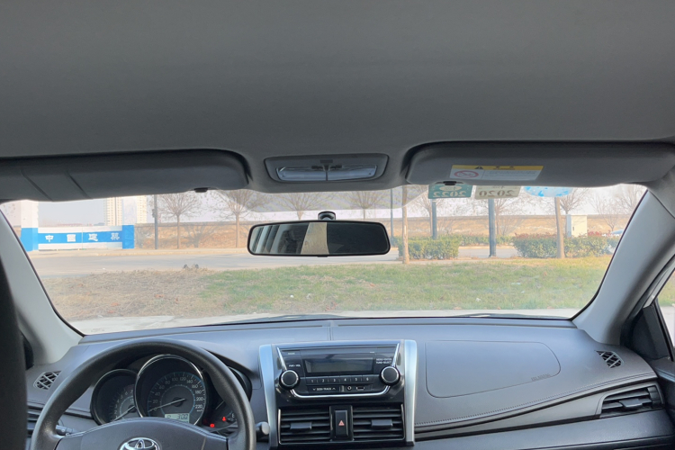 丰田 威驰 2014款 1.5L 自动智臻版局部细节22