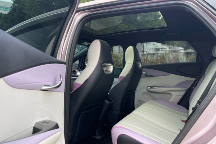 比亚迪 海豚 2021款 405km 时尚版中控内饰7001