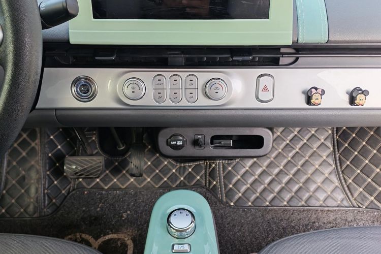 长安启源 长安Lumin 2022款 210km 香甜款中控内饰7006