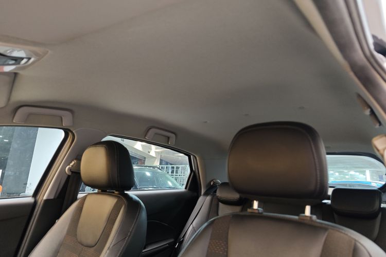 奇瑞 瑞虎3X 2020款 质享版 1.5L CVT豪华版中控内饰7010