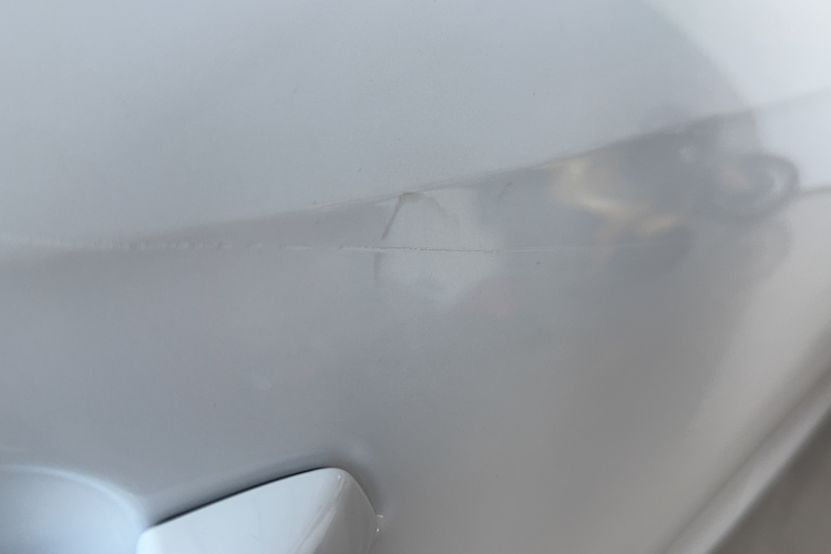 比亚迪 秦PLUS 2024款 荣耀版 DM-i 55KM领先型局部细节9008