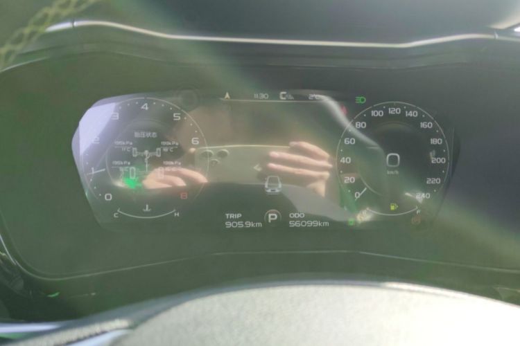 吉利汽车 星越S 2021款 2.0TD 自动两驱闪电版中控内饰15