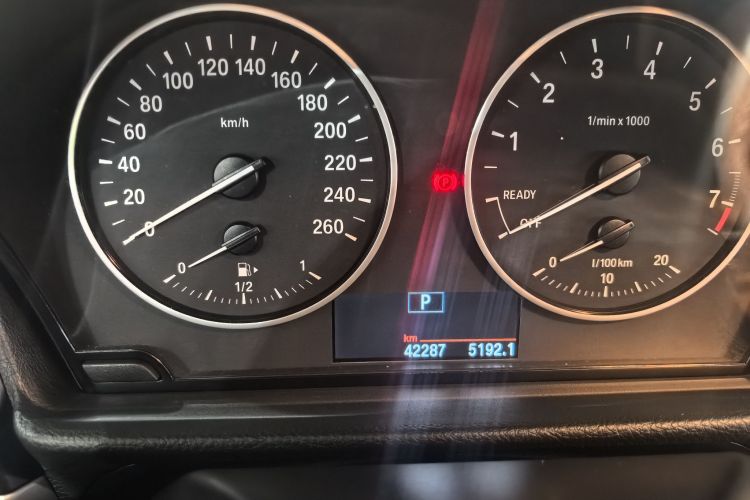 宝马1系 2017款 118i 时尚型中控内饰15