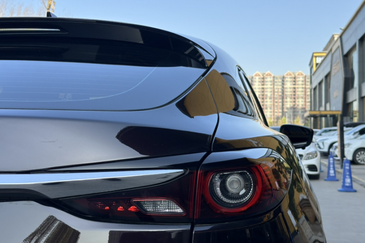 马自达CX-4 2021款 2.0L 自动两驱蓝天活力版车身外观6002
