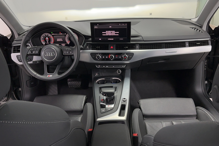 奥迪A4L 2024款 40 TFSI 时尚动感型中控内饰7007