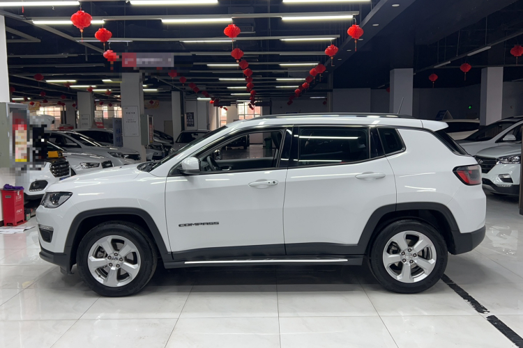 Jeep 指南者 2017款 200T 自动家享版车身外观6005